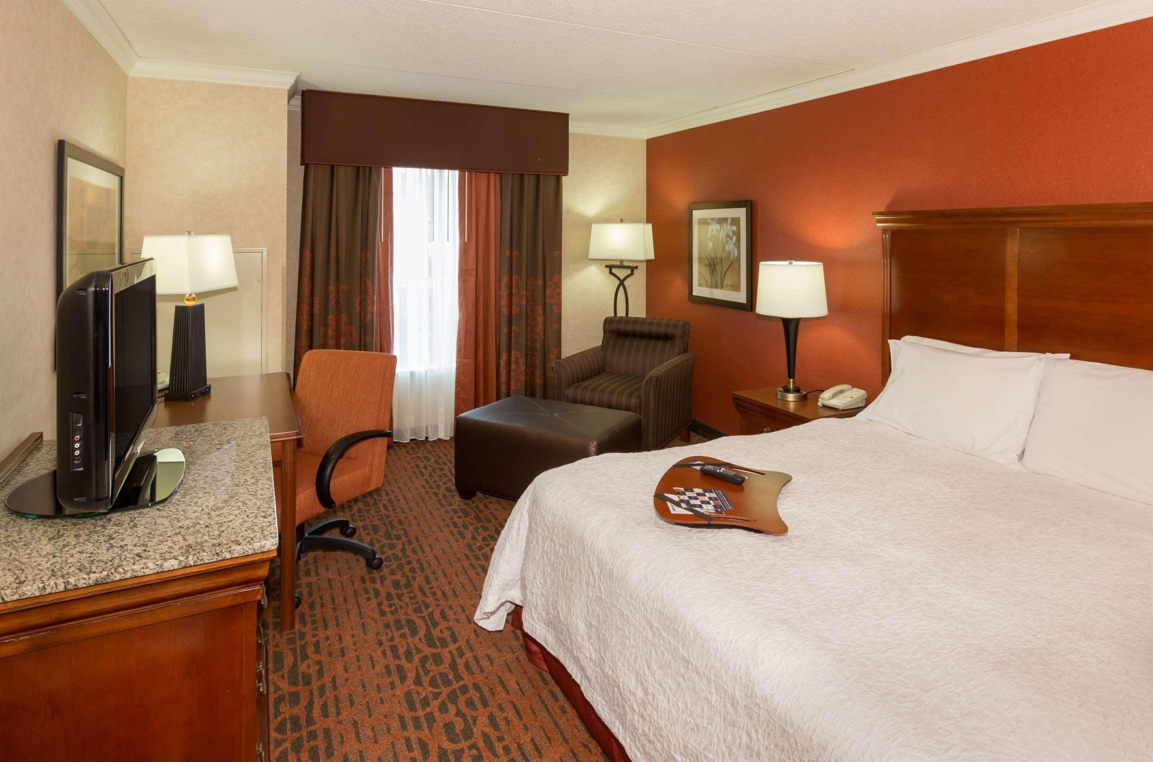 Hampton Inn & Suites Cleveland-Beachwood Ngoại thất bức ảnh