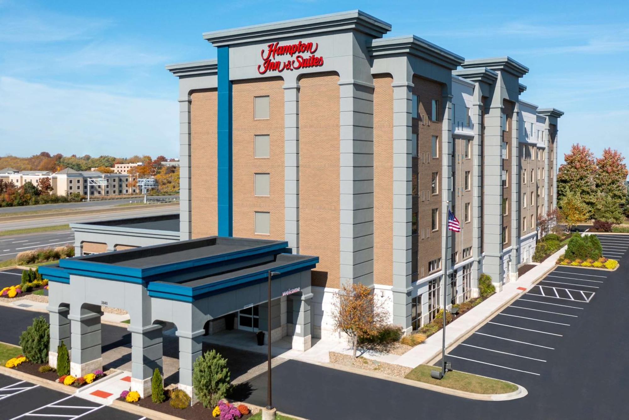 Hampton Inn & Suites Cleveland-Beachwood Ngoại thất bức ảnh