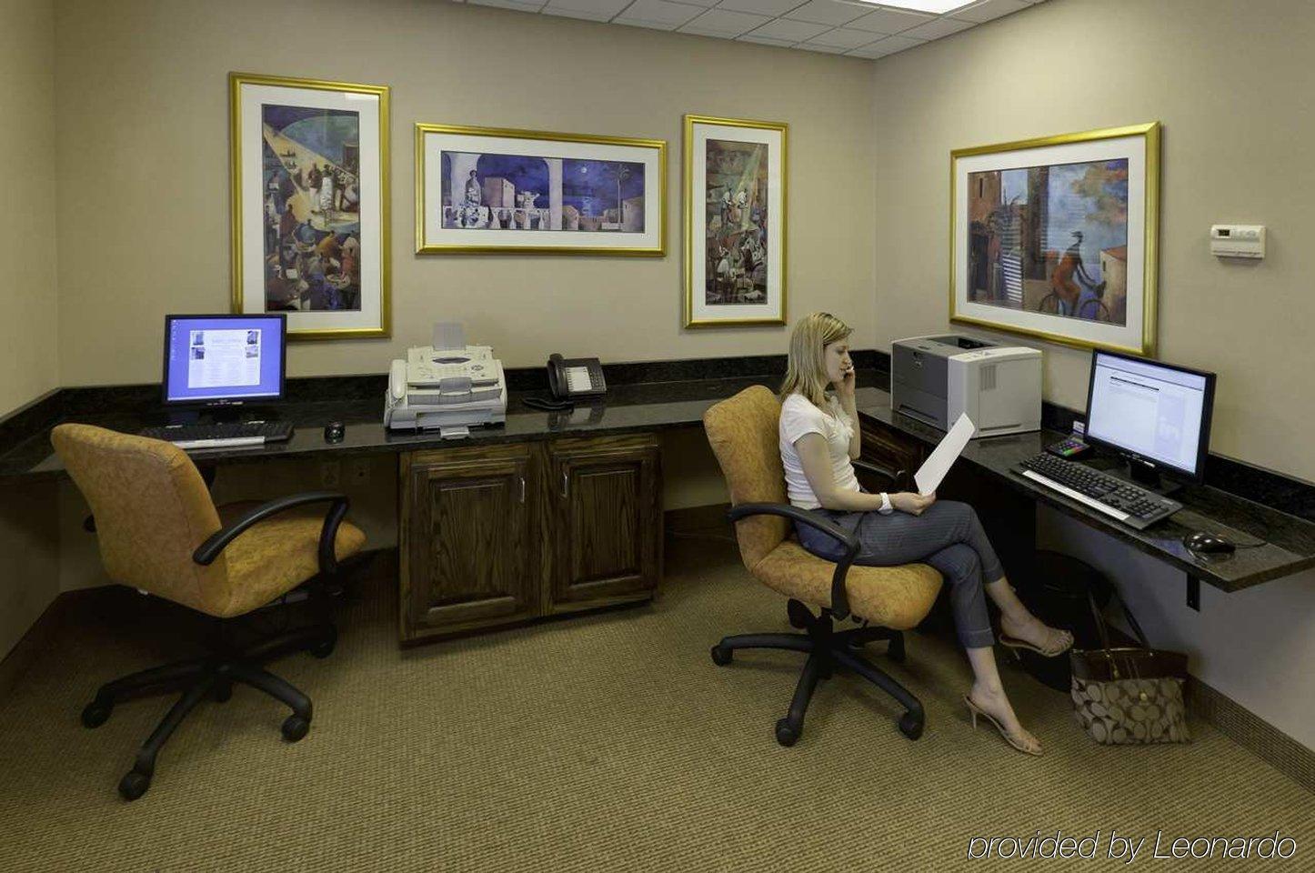 Hampton Inn & Suites Cleveland-Beachwood Ngoại thất bức ảnh