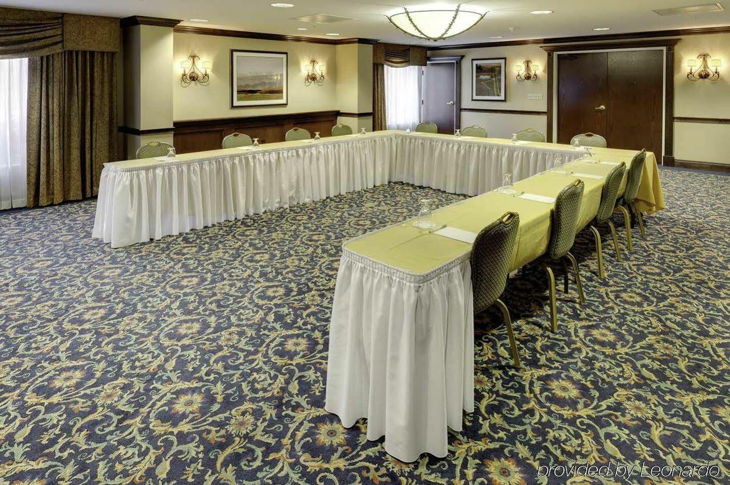 Hampton Inn & Suites Cleveland-Beachwood Ngoại thất bức ảnh